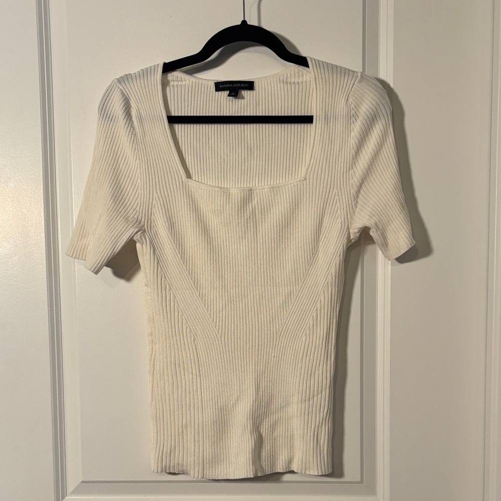 Banana Republic Ribbed Off White Short Sleeve Top